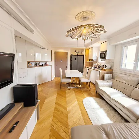 Lux Belleville * Parigi